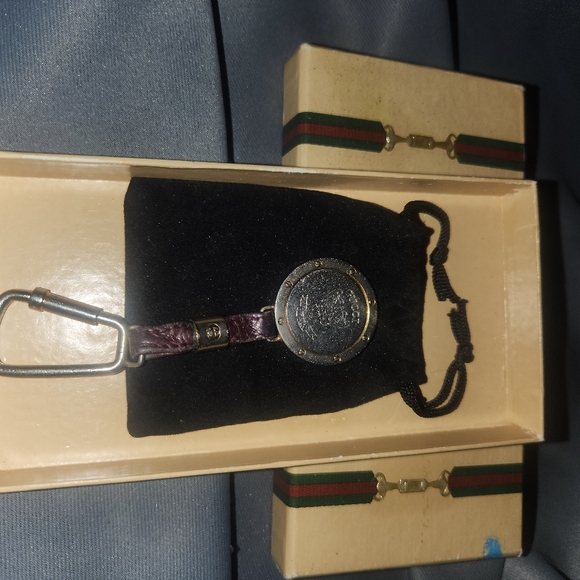 Vintage authentic Gucci keychain and original box - Picture 9 of 11